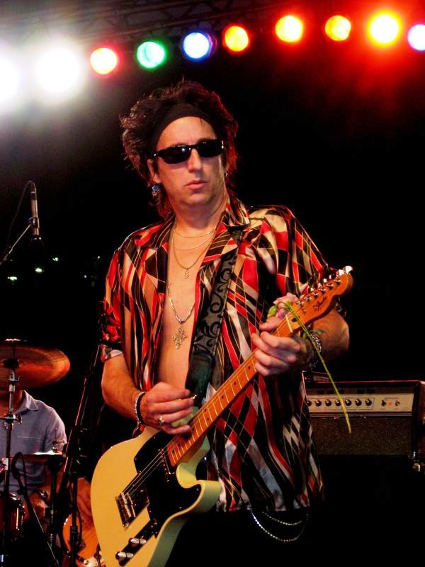 SATISFACTION-2007009.jpg